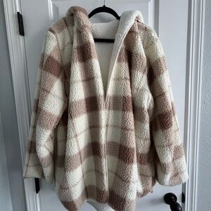 Cozy Plaid Sherpa Jacket